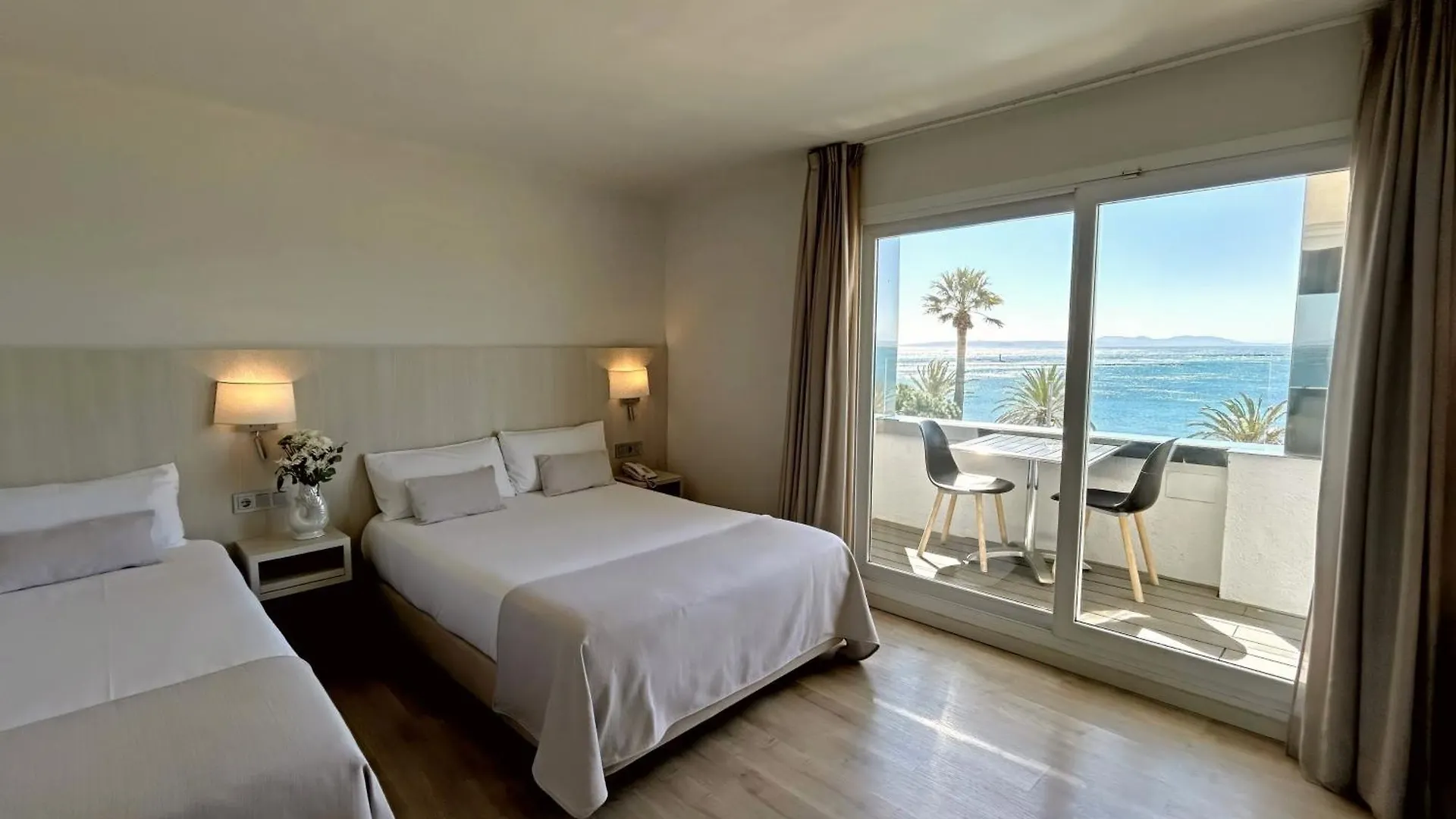Hotel Marina ロザス