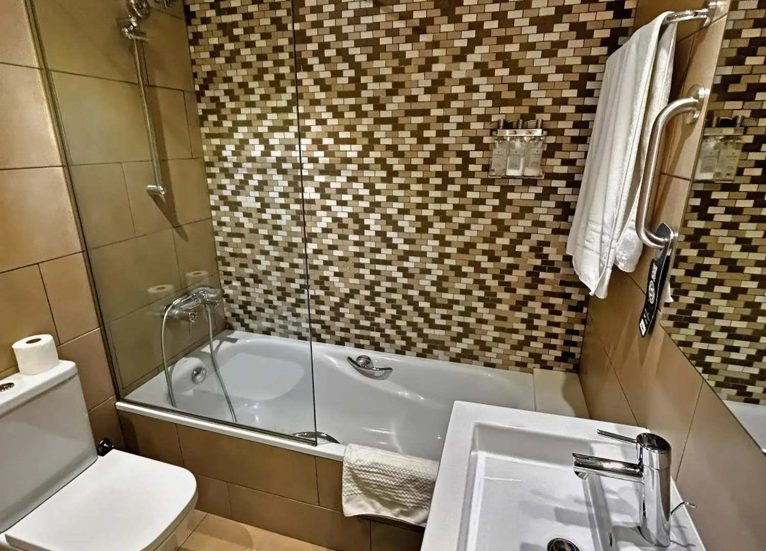 Hotel Marina Roses 3*,  Spain