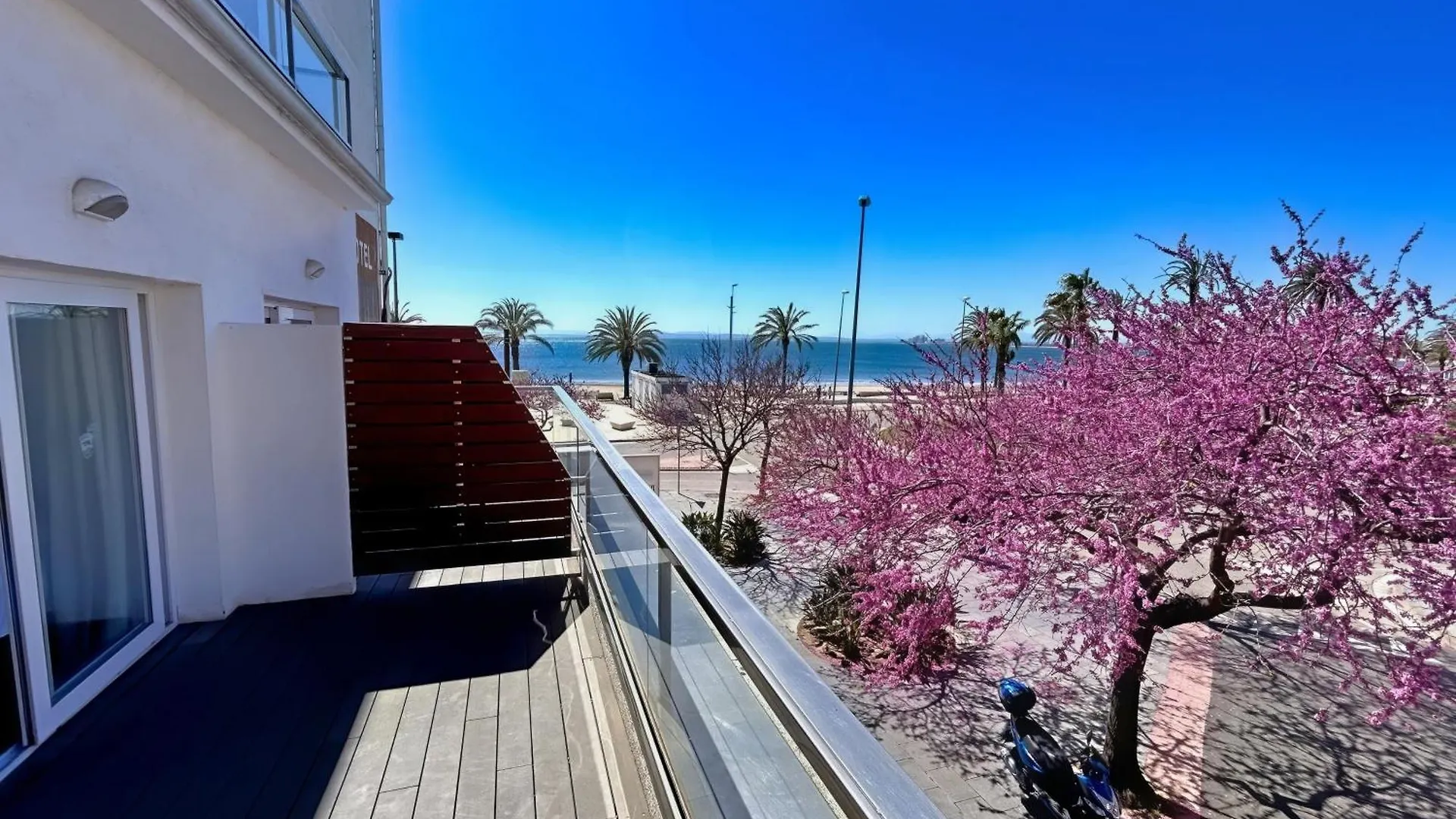 Hotel Marina ロザス 3*,