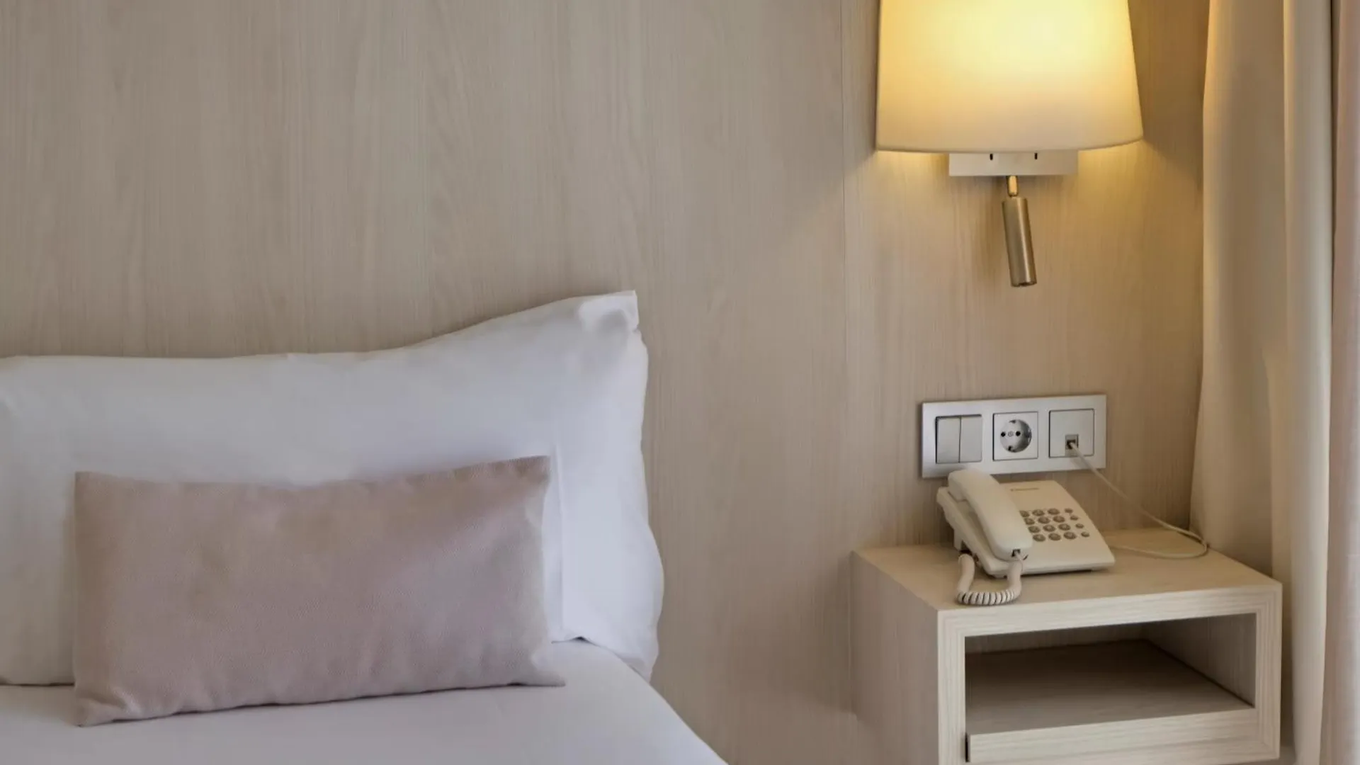 Hotel Marina ロザス